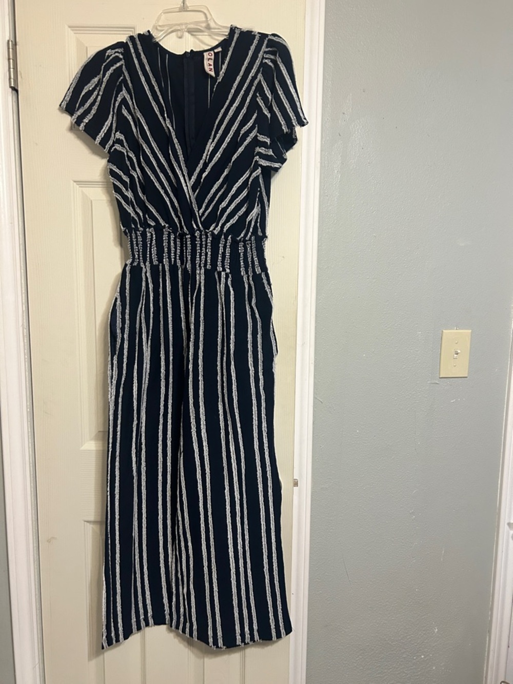 🪁2/$7, 🎠4/$11 Dolan navy stripe jumpsuit